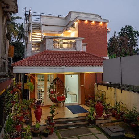 Adams Cottage Kochi Exteriör bild